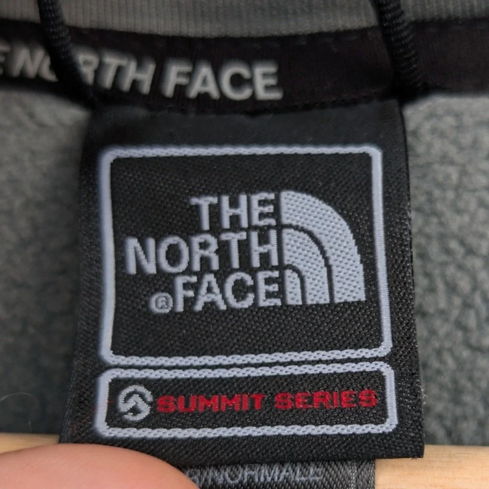 The North Face Pullover Men's Large Gray Summit Series Gorp Quarter Zip Sweater